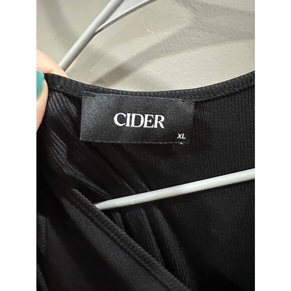 XL Cidar black long sleeve jumpsuit - Picture 4 of 5